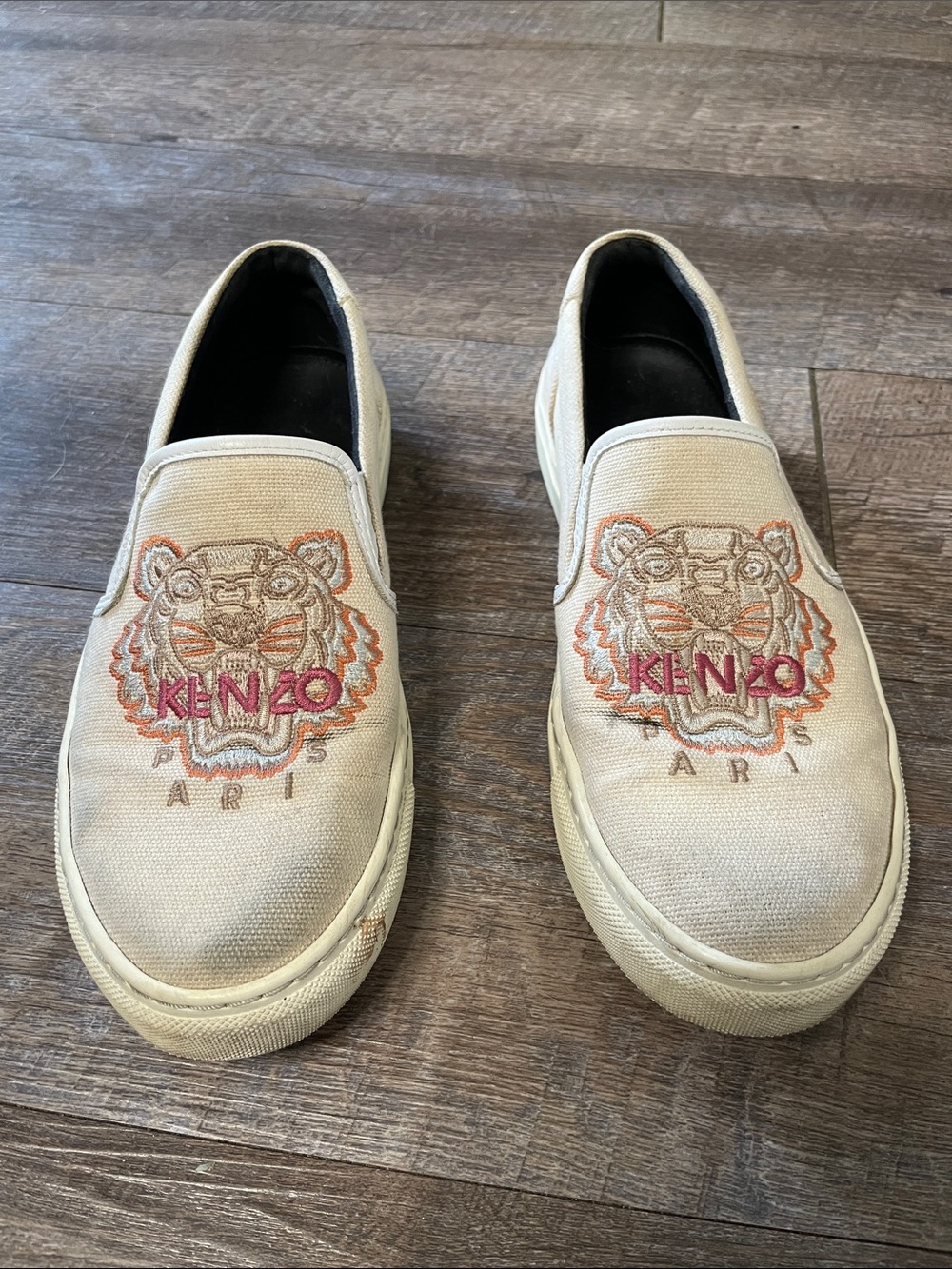 Kenzo Embroidered Lion Canvas Slip On Sneakers